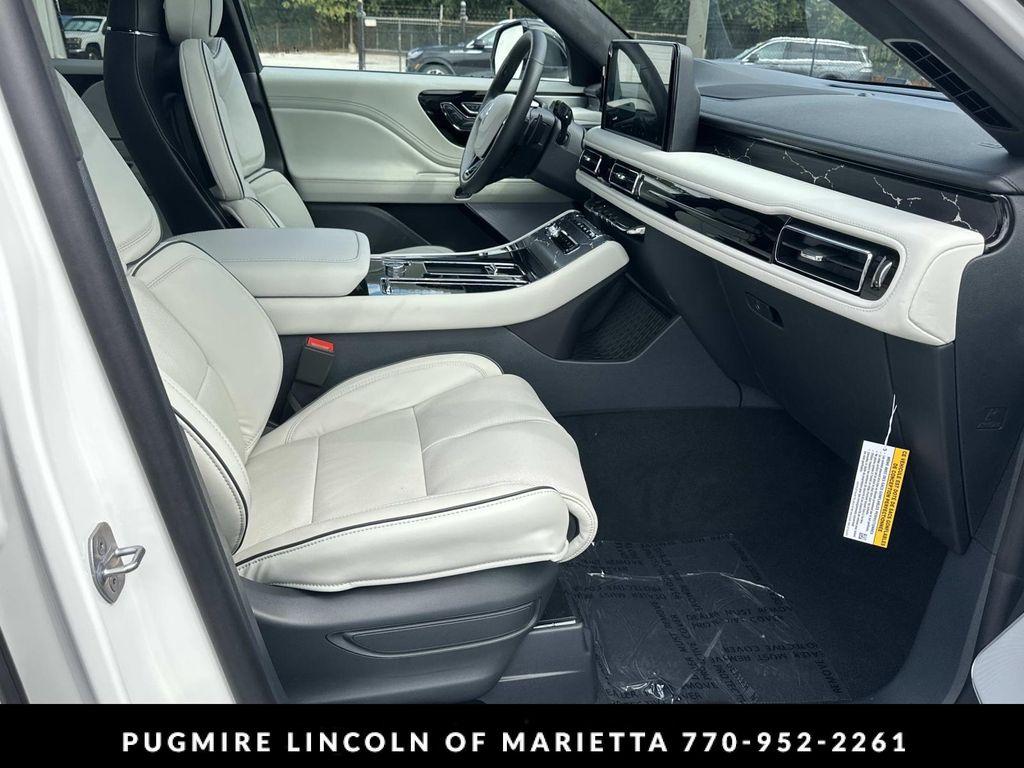 new 2025 Lincoln Aviator car, priced at $90,520