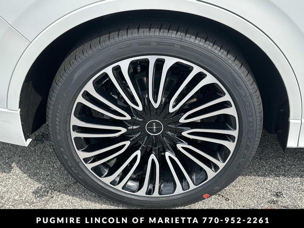new 2025 Lincoln Aviator car, priced at $90,520