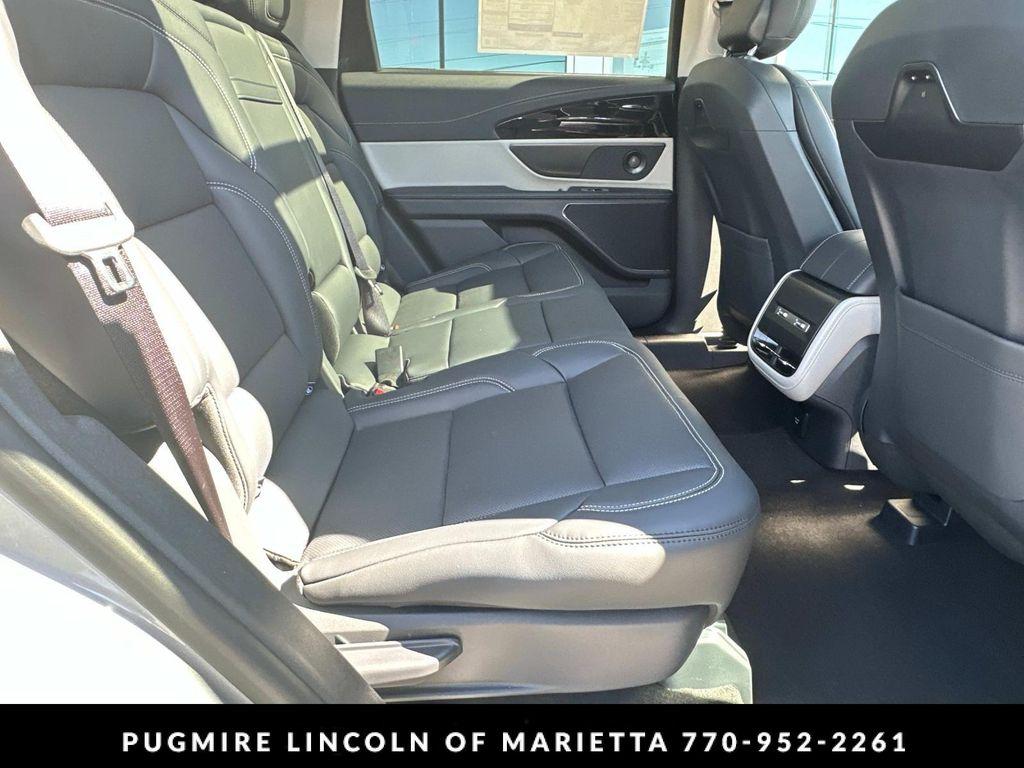 new 2025 Lincoln Nautilus car, priced at $59,199