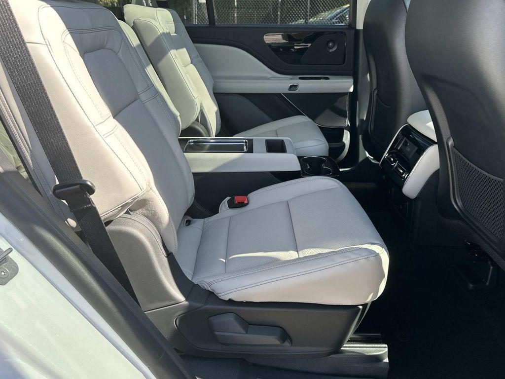 new 2025 Lincoln Aviator car, priced at $68,779