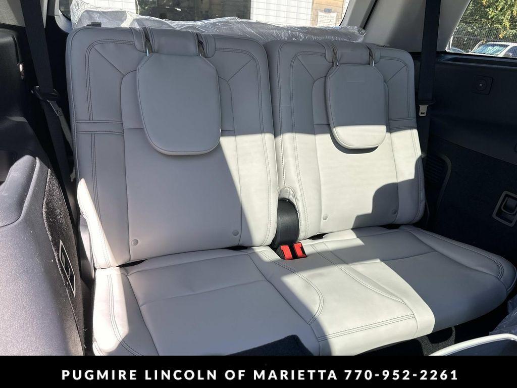 new 2025 Lincoln Aviator car, priced at $71,645