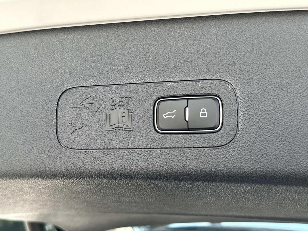 new 2025 Lincoln Aviator car, priced at $68,779