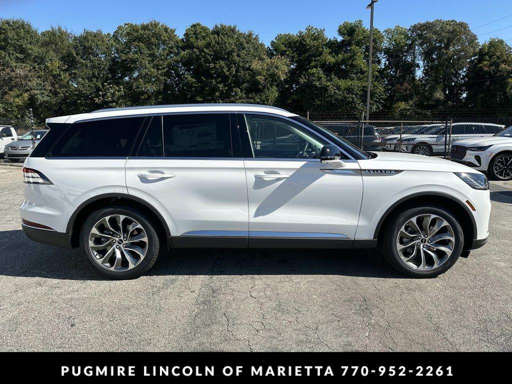 new 2025 Lincoln Aviator car, priced at $71,645