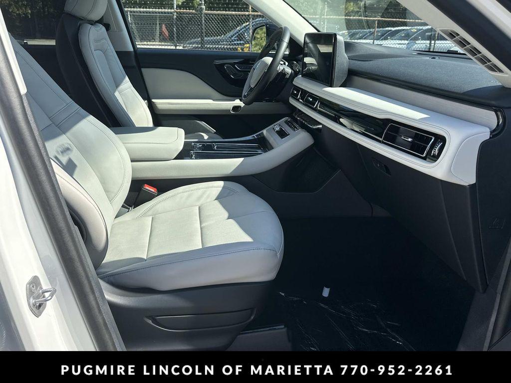 new 2025 Lincoln Aviator car, priced at $71,645