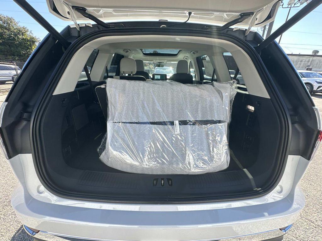 new 2025 Lincoln Aviator car, priced at $68,779