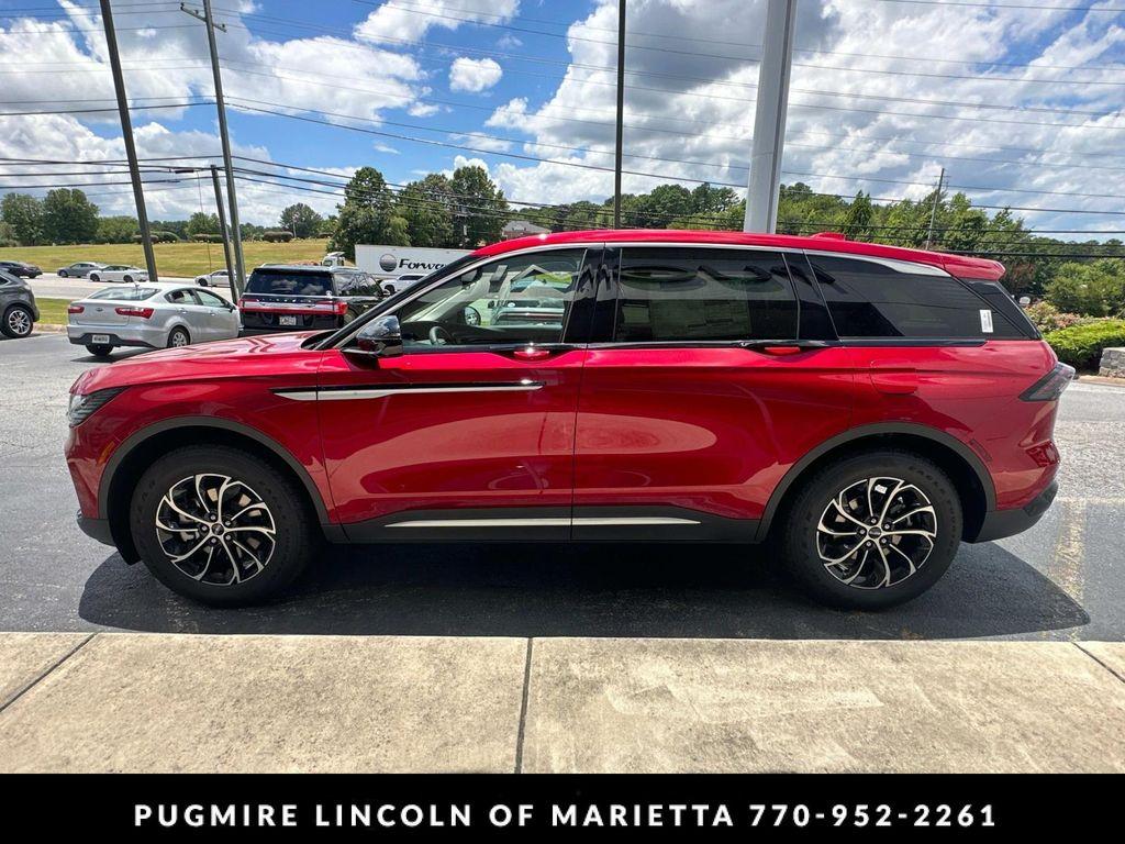 new 2025 Lincoln Nautilus car, priced at $61,167