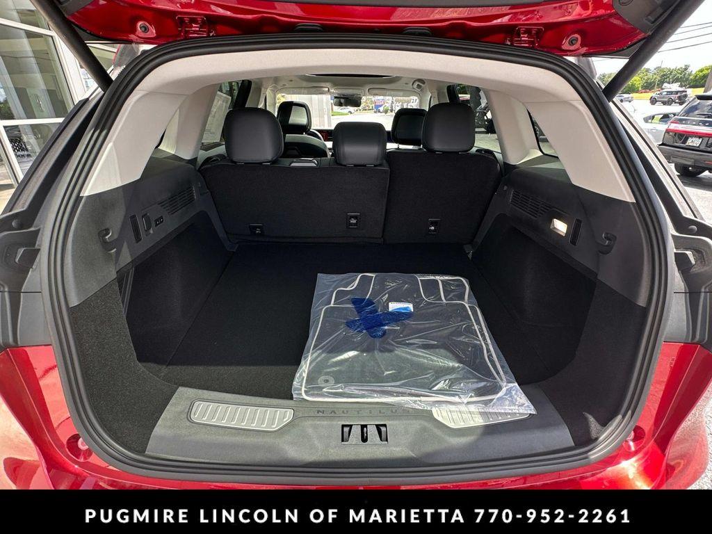 new 2025 Lincoln Nautilus car, priced at $61,167