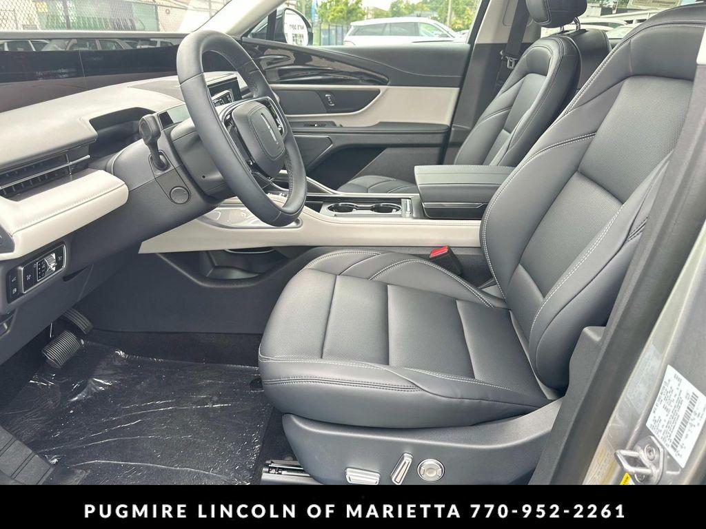 new 2025 Lincoln Nautilus car, priced at $55,853