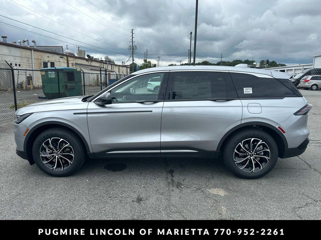 new 2025 Lincoln Nautilus car, priced at $55,853