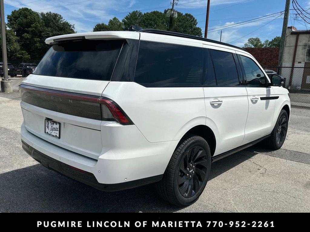 new 2025 Lincoln Navigator car, priced at $106,440