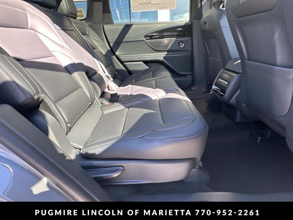 new 2025 Lincoln Nautilus car, priced at $59,619