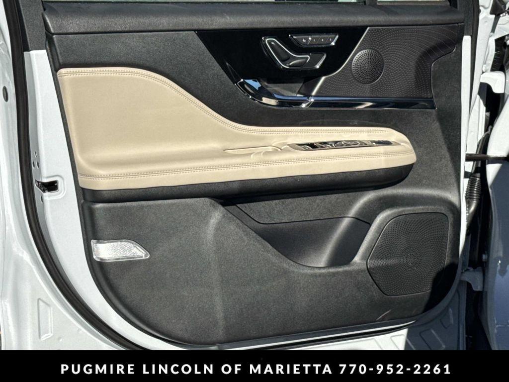 new 2025 Lincoln Corsair car, priced at $45,884