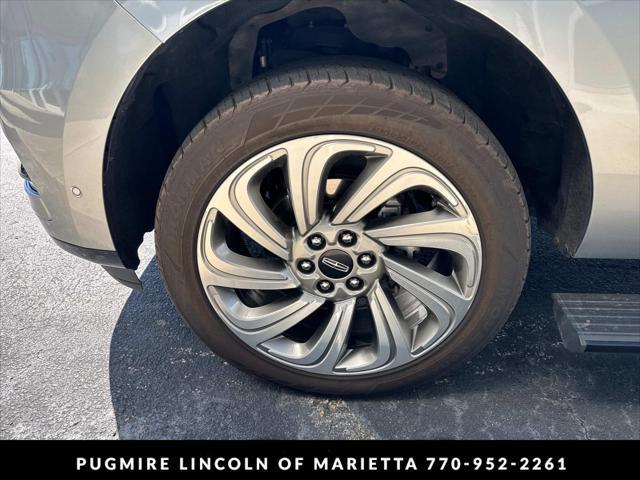 used 2022 Lincoln Navigator car, priced at $45,991