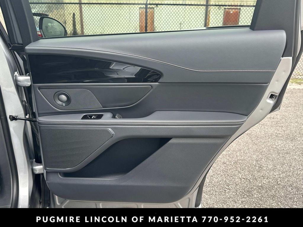 new 2025 Lincoln Nautilus car, priced at $63,807