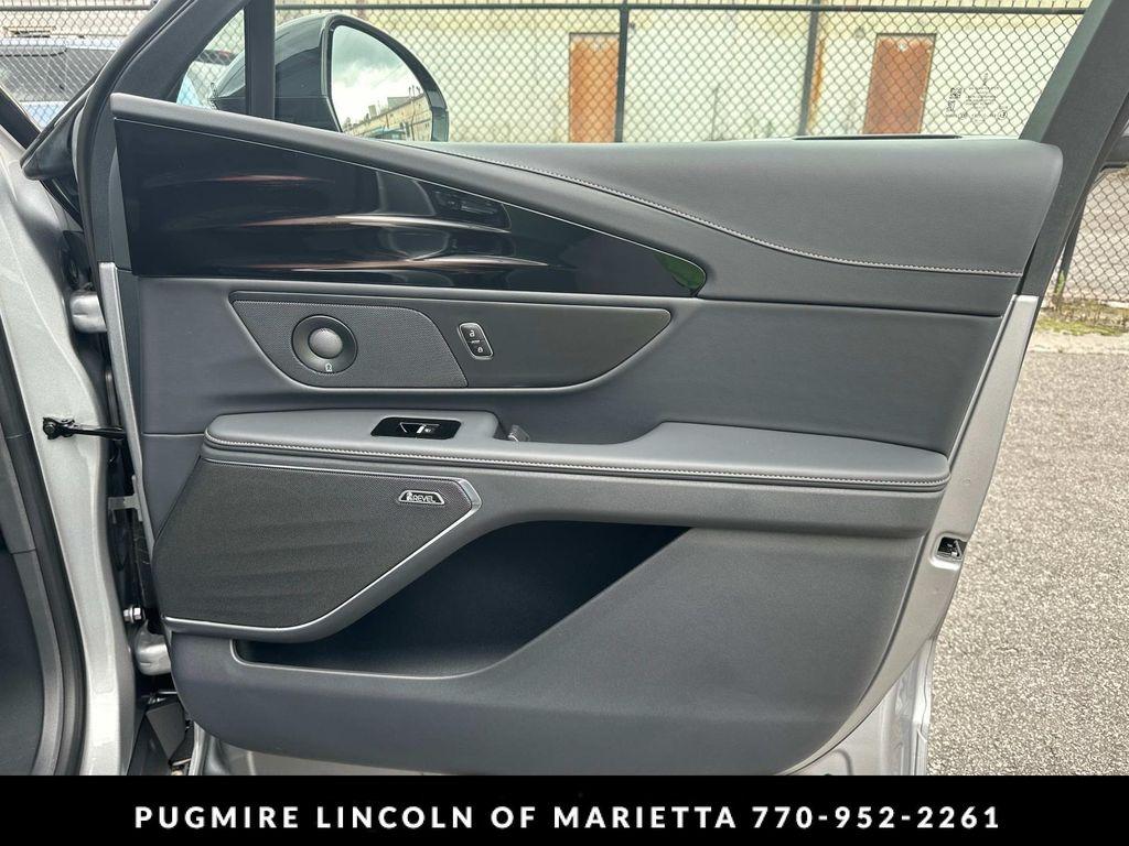 new 2025 Lincoln Nautilus car, priced at $63,807