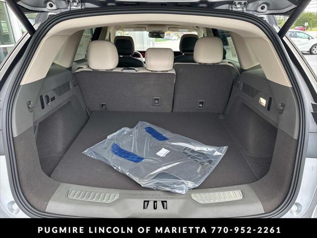 new 2025 Lincoln Nautilus car, priced at $61,536