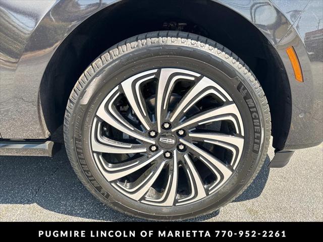 new 2025 Lincoln Navigator car, priced at $122,480