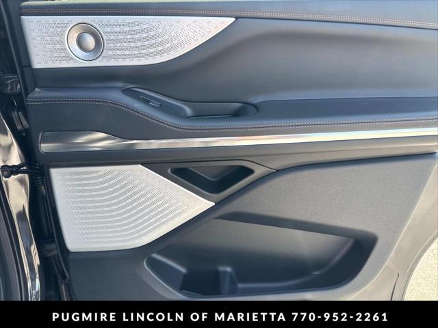 new 2025 Lincoln Navigator car, priced at $122,480