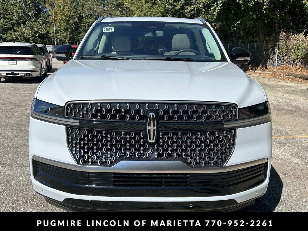 new 2025 Lincoln Navigator car, priced at $103,585