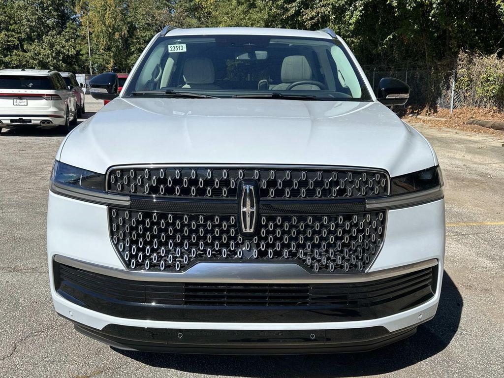 new 2025 Lincoln Navigator car, priced at $99,442