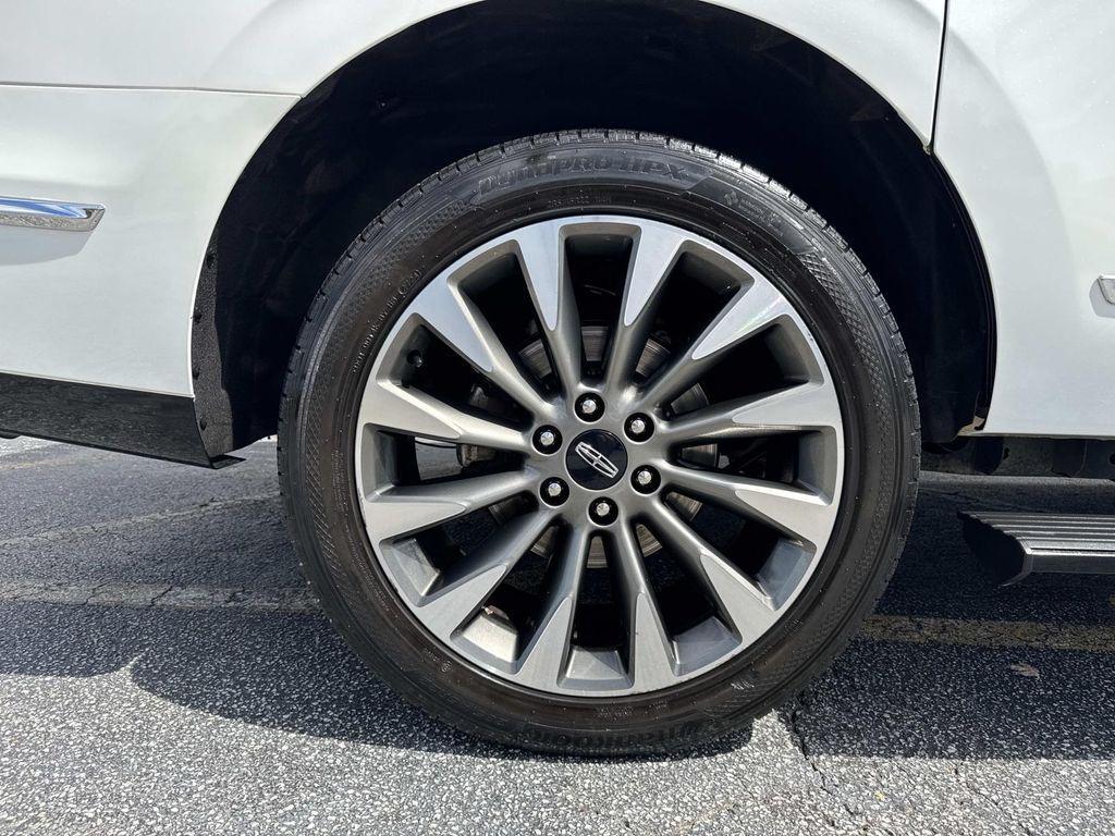 used 2021 Lincoln Navigator car, priced at $35,288