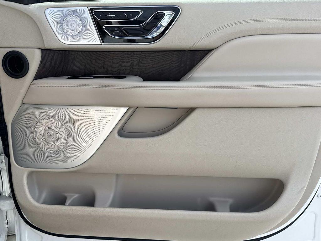 used 2021 Lincoln Navigator car, priced at $35,288