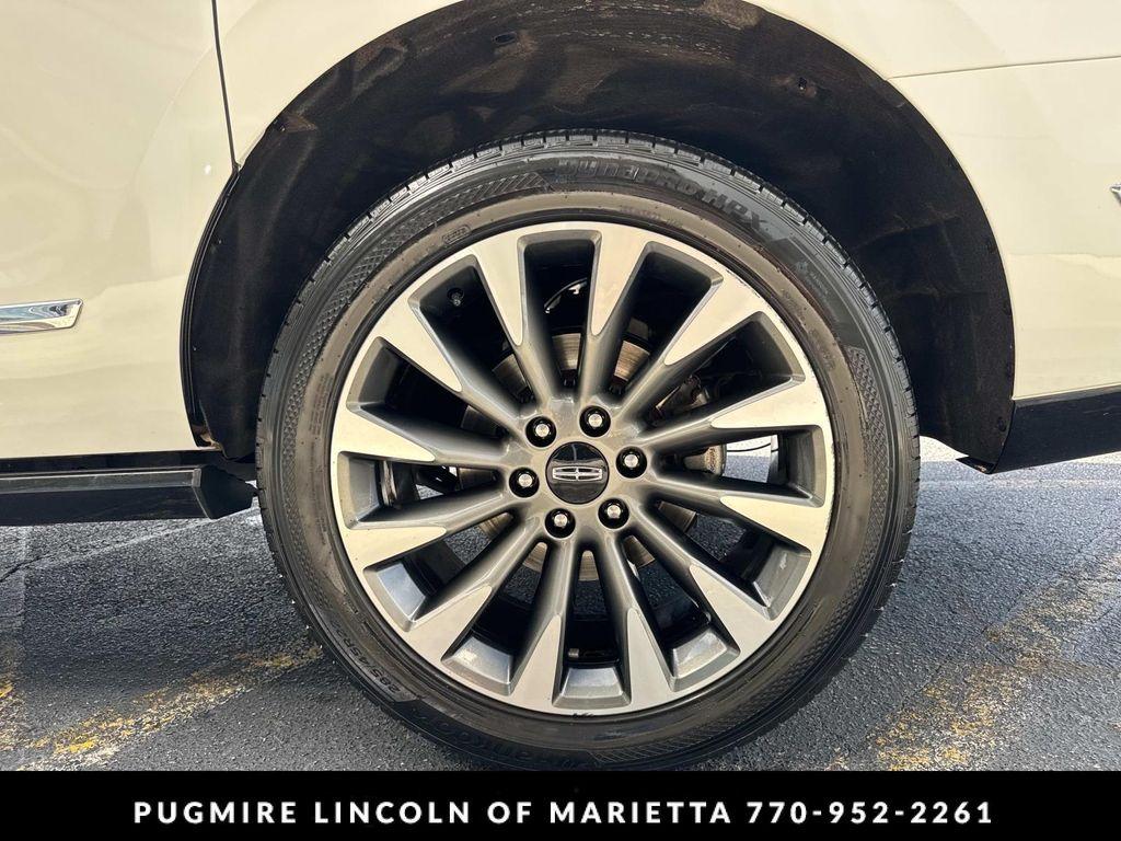used 2021 Lincoln Navigator car, priced at $37,376