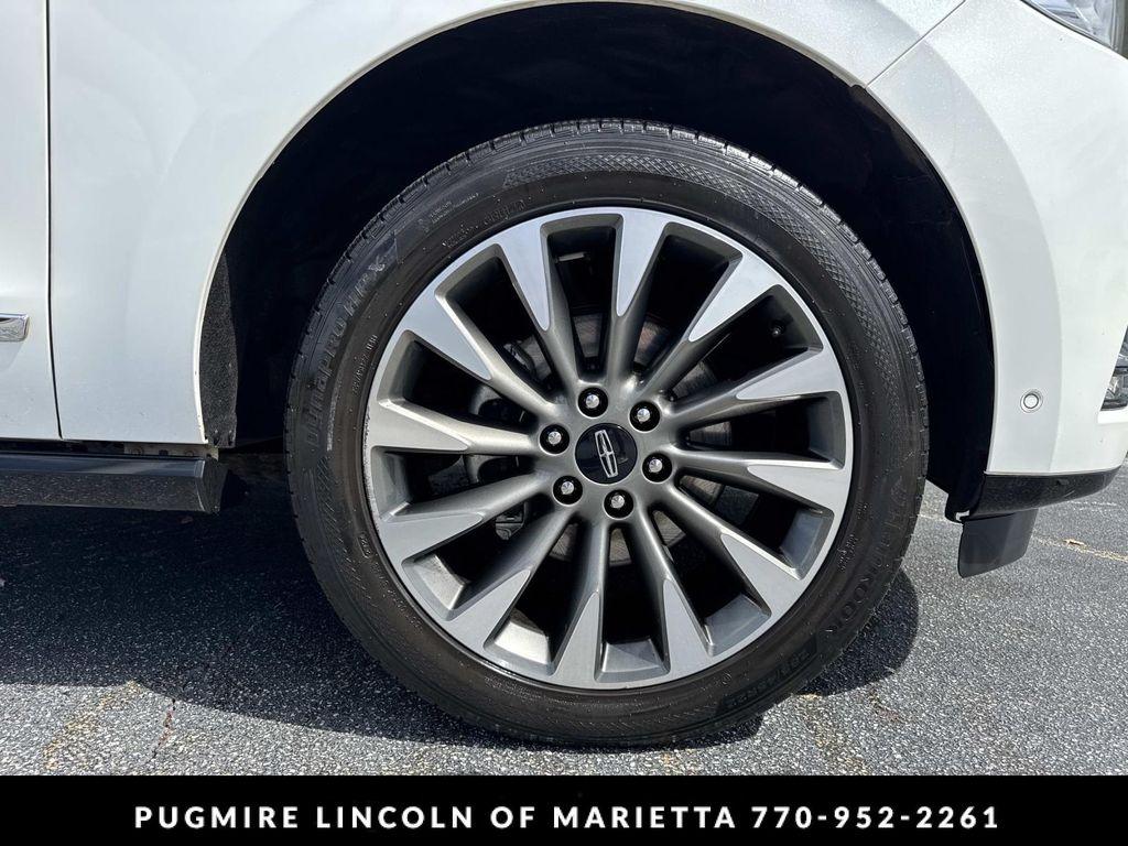 used 2021 Lincoln Navigator car, priced at $37,376