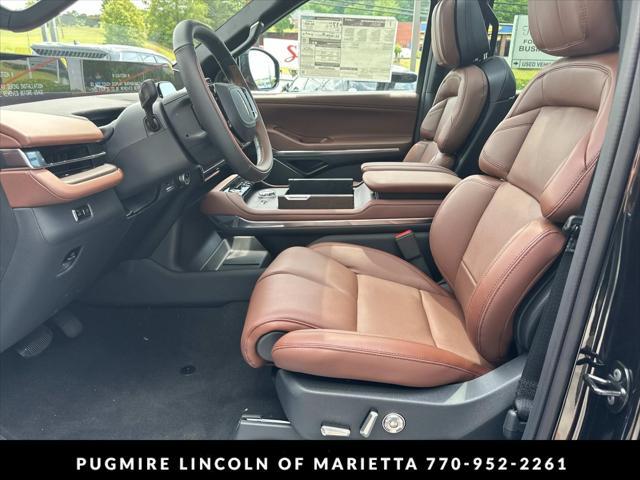 new 2025 Lincoln Navigator car, priced at $105,795