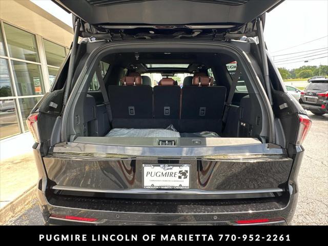 new 2025 Lincoln Navigator car, priced at $105,795
