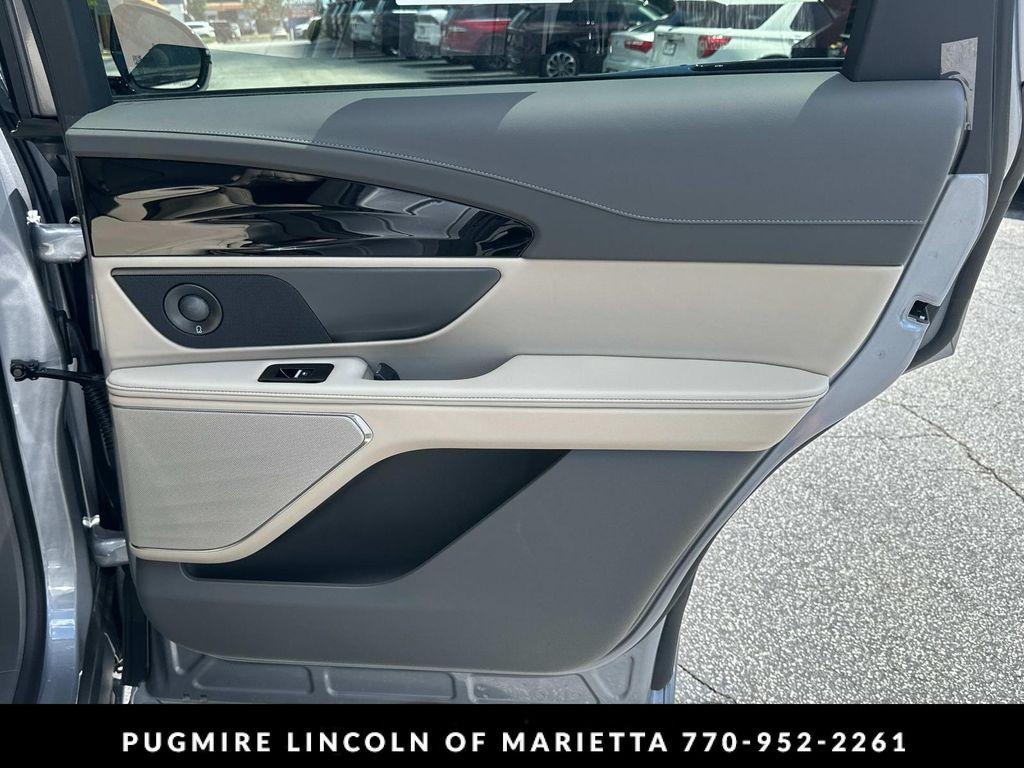new 2025 Lincoln Nautilus car, priced at $62,804