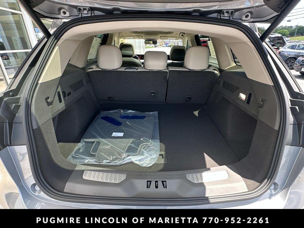new 2025 Lincoln Nautilus car, priced at $62,804