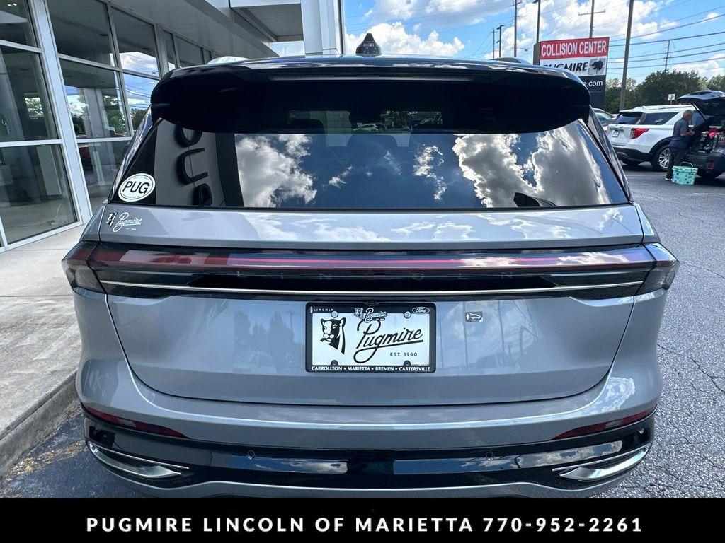 new 2025 Lincoln Nautilus car, priced at $62,804