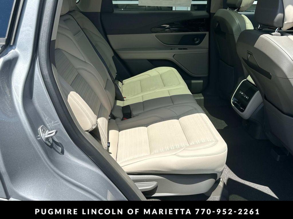 new 2025 Lincoln Nautilus car, priced at $62,804