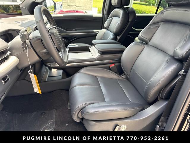 new 2025 Lincoln Navigator car, priced at $108,225