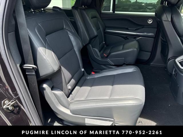 new 2025 Lincoln Navigator car, priced at $108,225