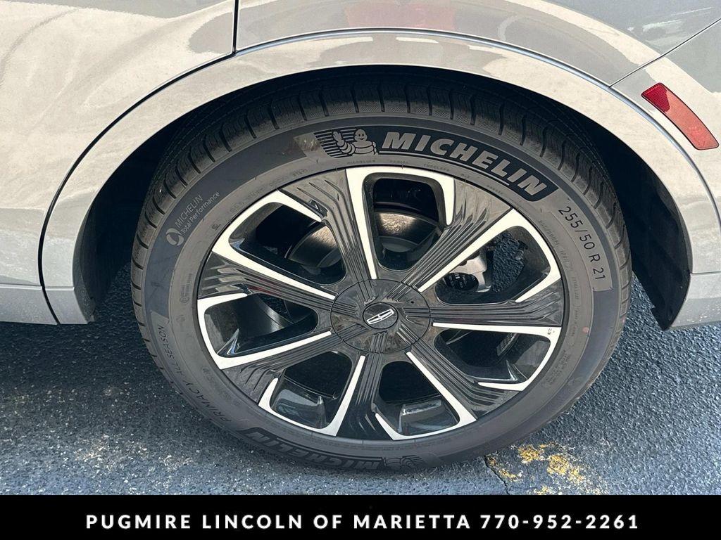 new 2025 Lincoln Nautilus car, priced at $65,333