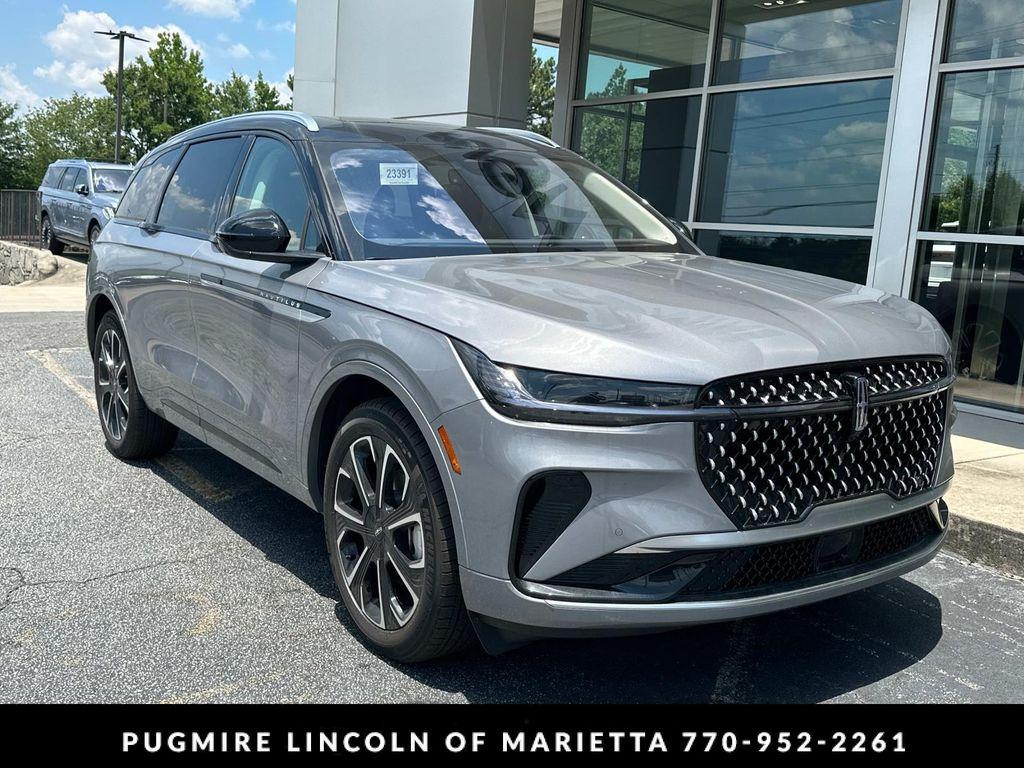 new 2025 Lincoln Nautilus car, priced at $65,333