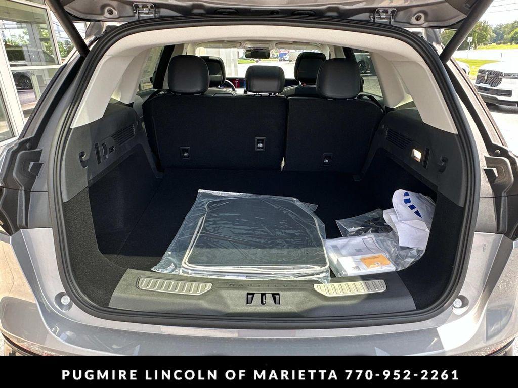 new 2025 Lincoln Nautilus car, priced at $65,333