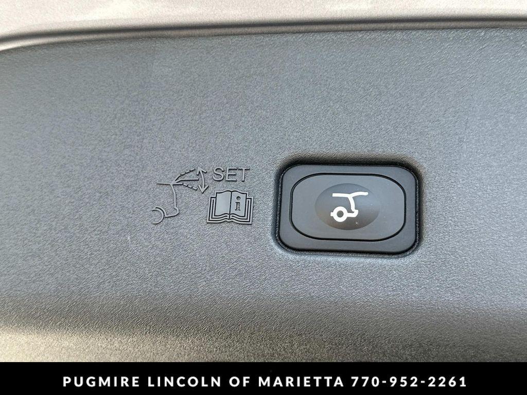 new 2025 Lincoln Nautilus car, priced at $65,333