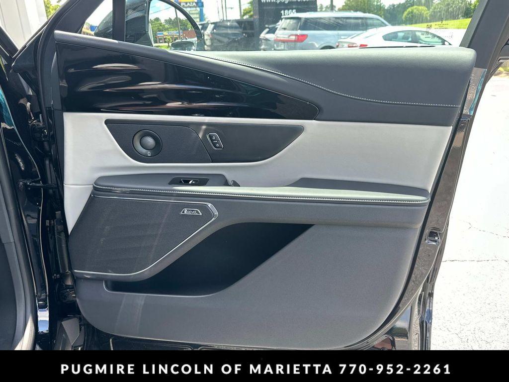 new 2025 Lincoln Nautilus car, priced at $55,220