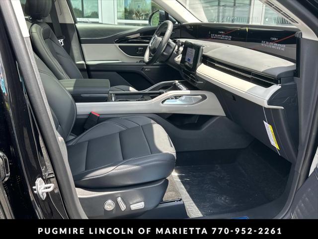 new 2025 Lincoln Nautilus car, priced at $55,220