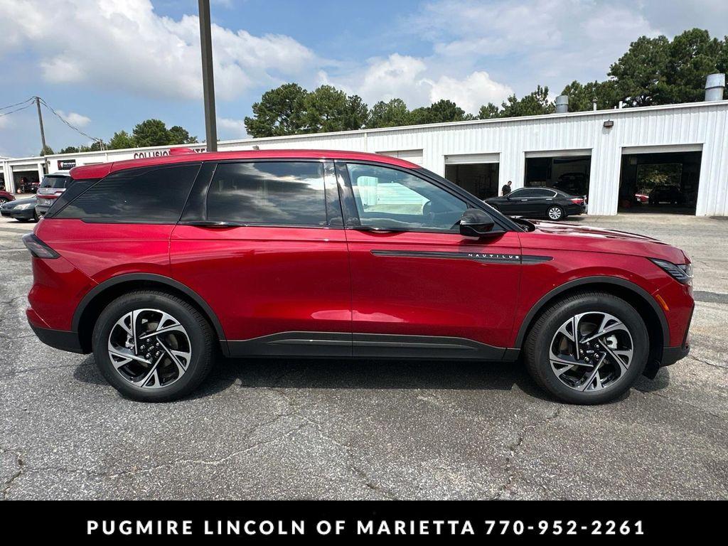 new 2025 Lincoln Nautilus car, priced at $62,127