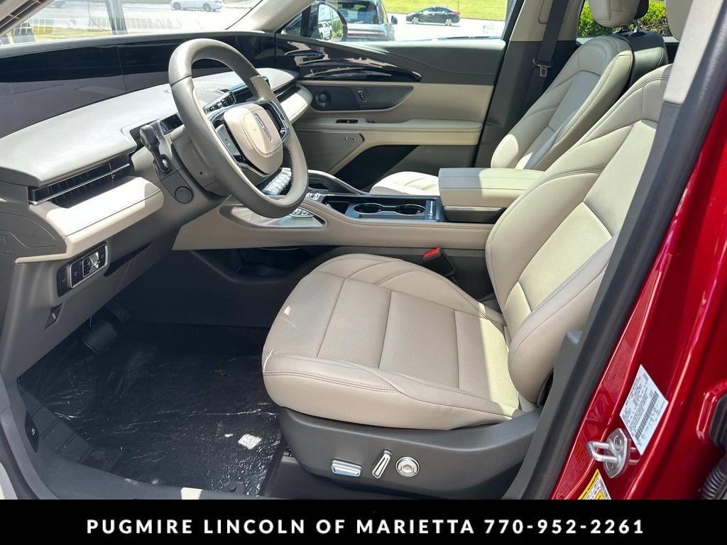 new 2025 Lincoln Nautilus car, priced at $59,727