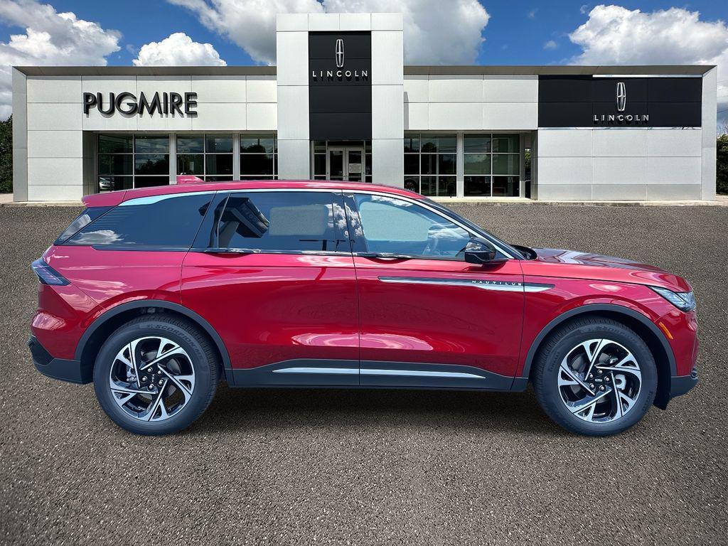 new 2025 Lincoln Nautilus car, priced at $59,726