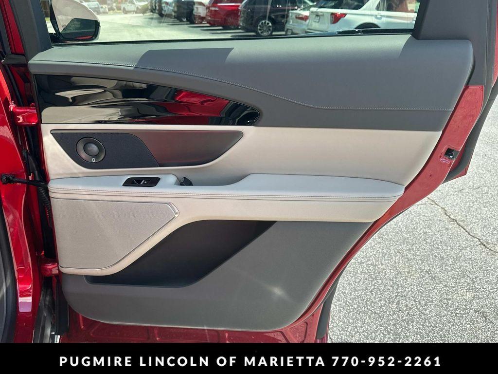 new 2025 Lincoln Nautilus car, priced at $59,727
