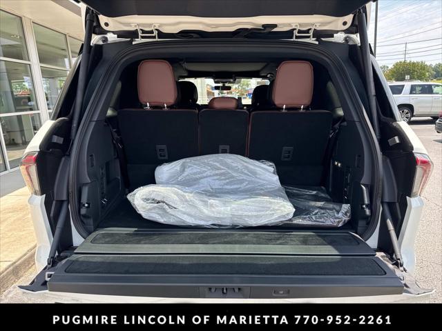 new 2025 Lincoln Navigator car, priced at $102,985