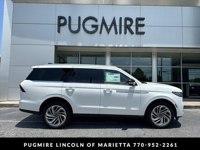 new 2025 Lincoln Navigator car, priced at $102,985