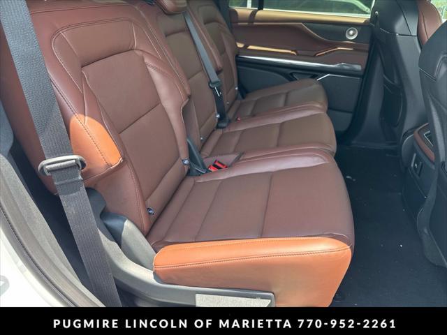 new 2025 Lincoln Navigator car, priced at $102,985