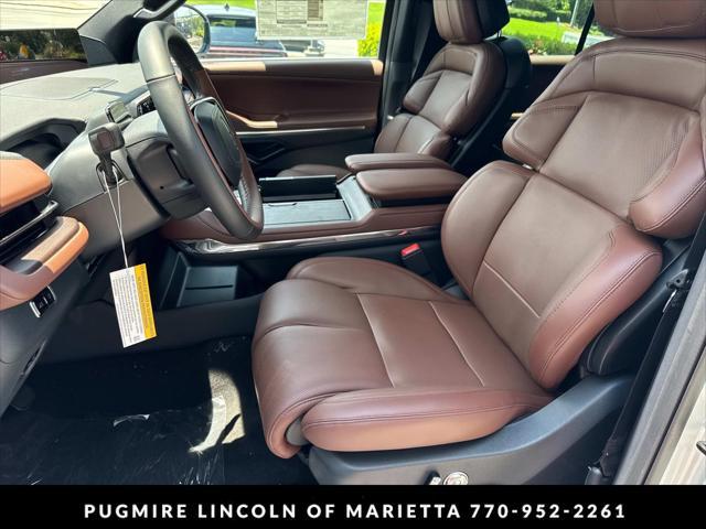 new 2025 Lincoln Navigator car, priced at $102,985